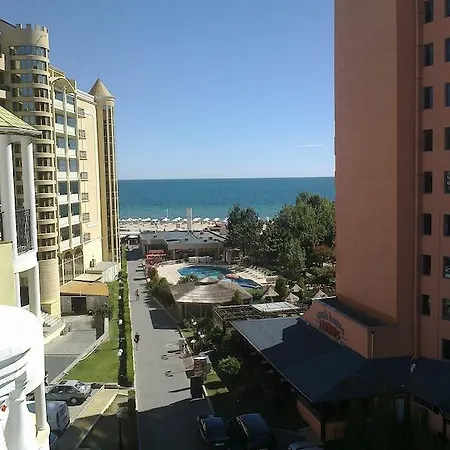 Victoria Perla Apartment Апартаменты Солнечный берег