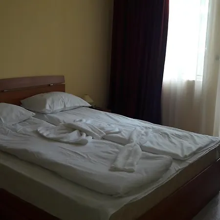Victoria Perla Apartment *